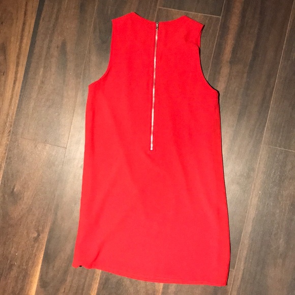 Flattering Red Dress 💋 - Picture 3 of 3